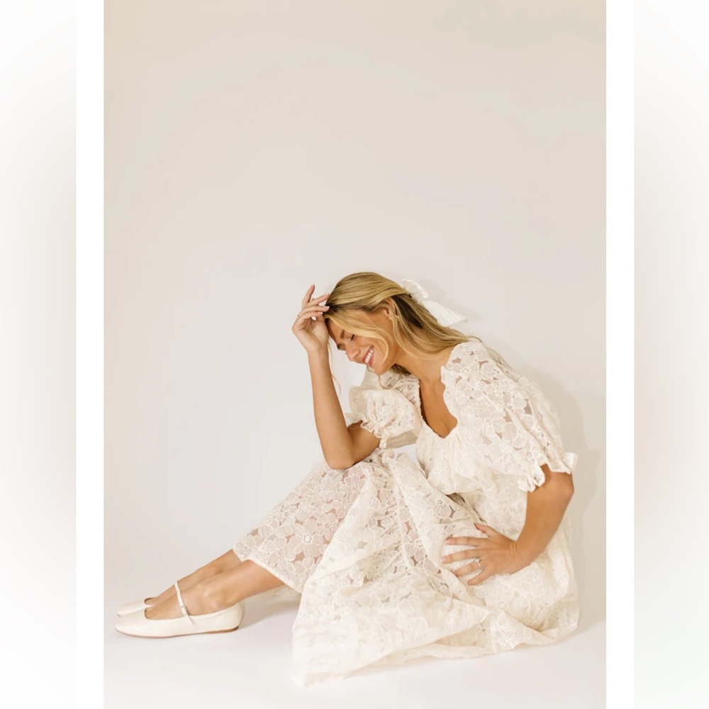 Lace Midi Dress with Puff Sleeves - Cream